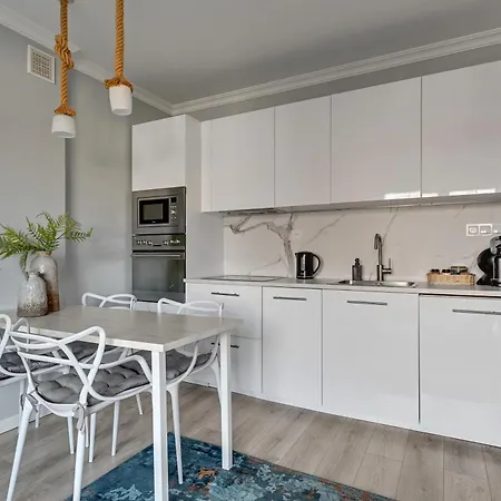 Bosman With Parking Close To The By Lion